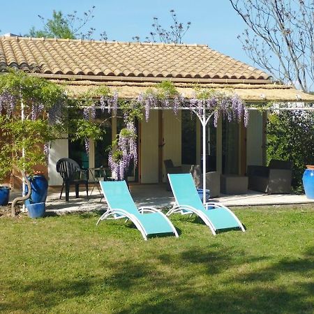 Villa Entre Nîmes et Arles à Bellegarde  Chambre photo