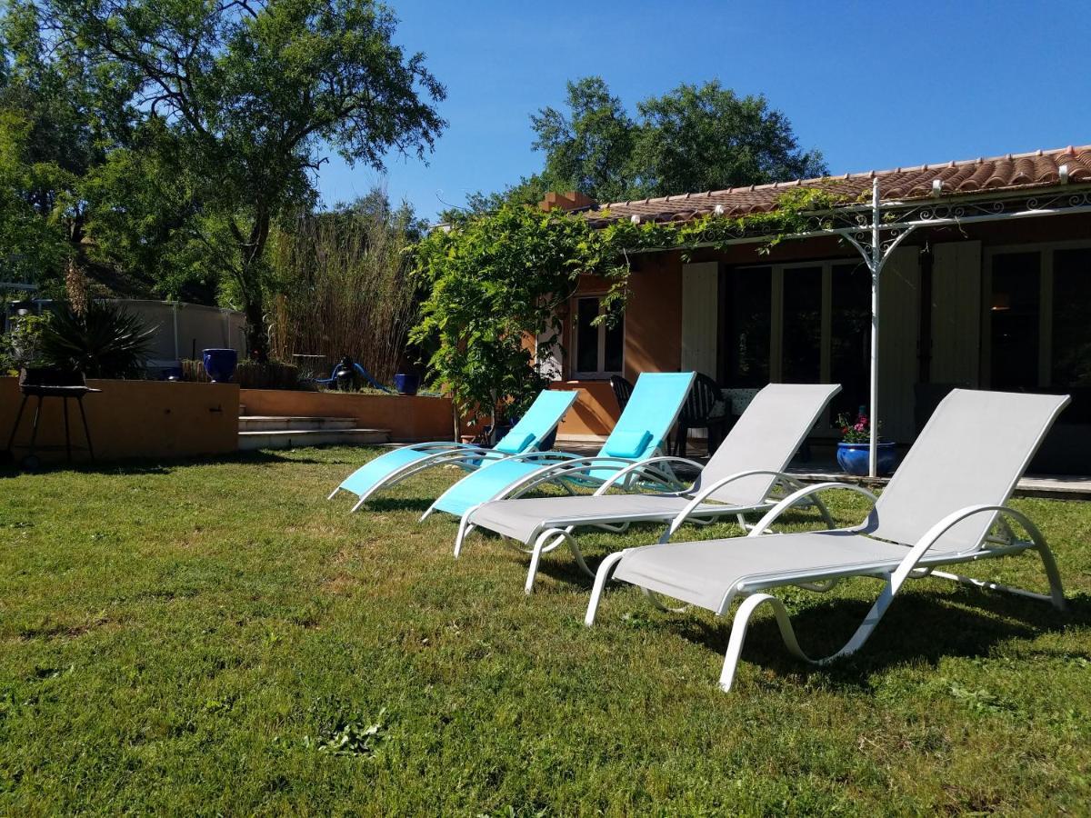 Villa Entre Nîmes et Arles à Bellegarde  Extérieur photo